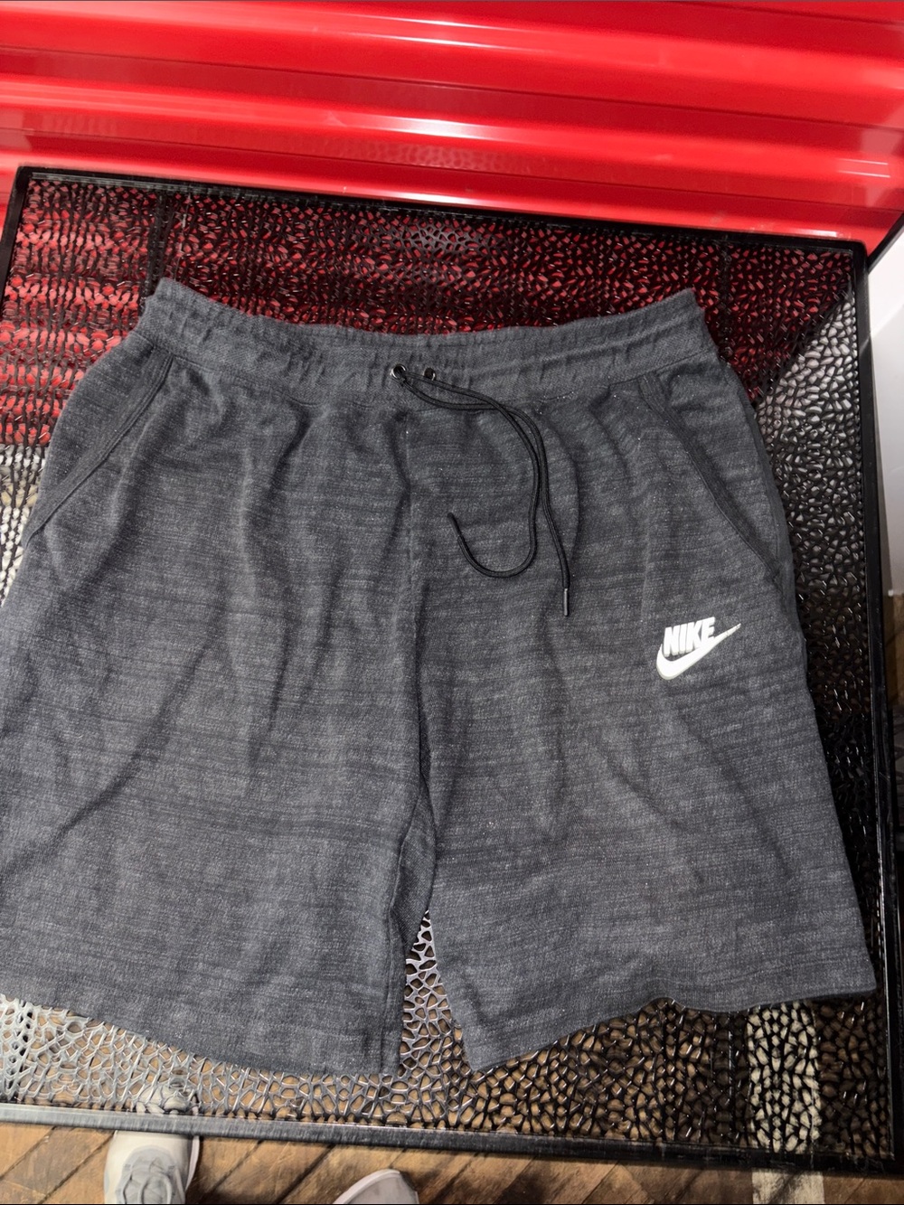 Nike 2XL heavy duty shorts pockets on the front zipper pocket on back